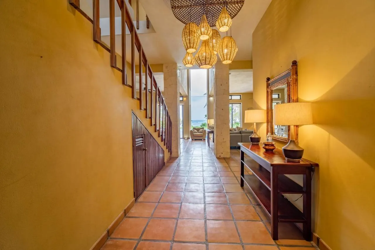 Casa Kukulcan - Seafront Villa, Punta Sur, Akumal, Maya Riveria Villa Akumal